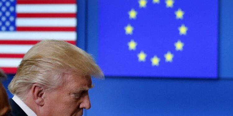 Why Brussels is keeping its nose out of Washington – Euractiv