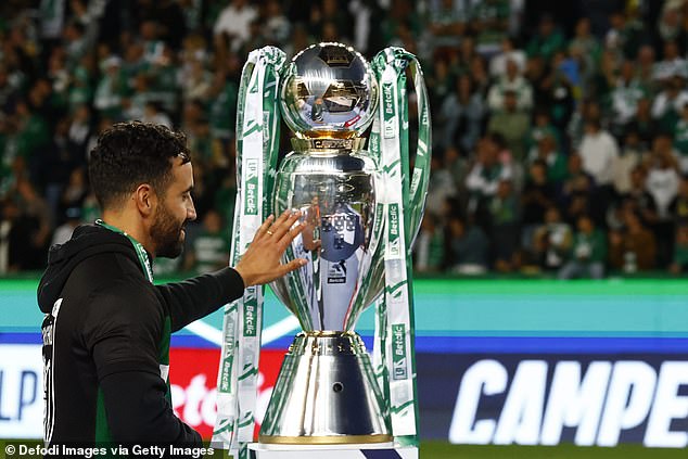 The 39-year-old led Sporting to two first division titles in four years with the Portuguese giants