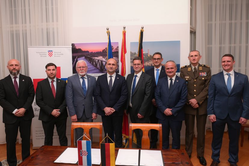 DOK-ING and Rheinmetall sign deal