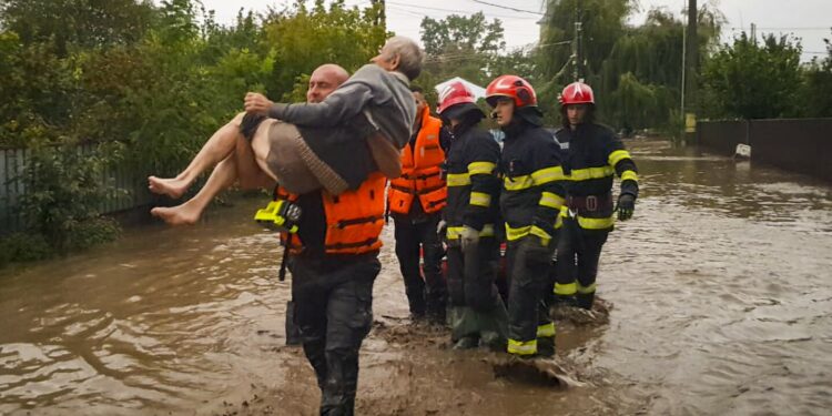 4 people found dead in eastern Romania as rainstorms leave hundreds stranded