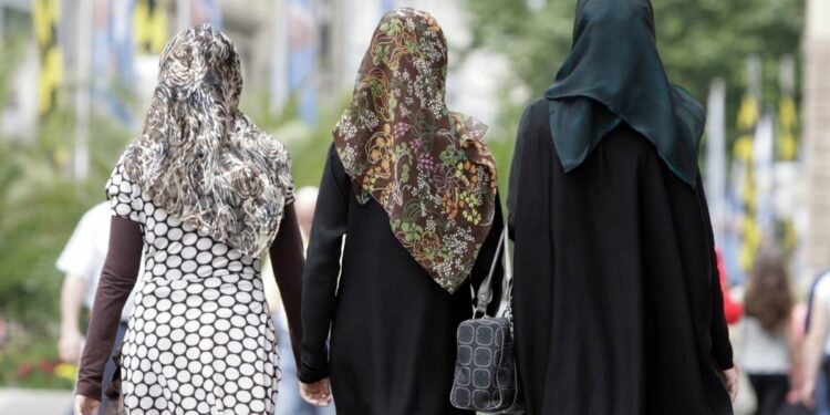 According to new survey – Muslims: discrimination very high in Austria