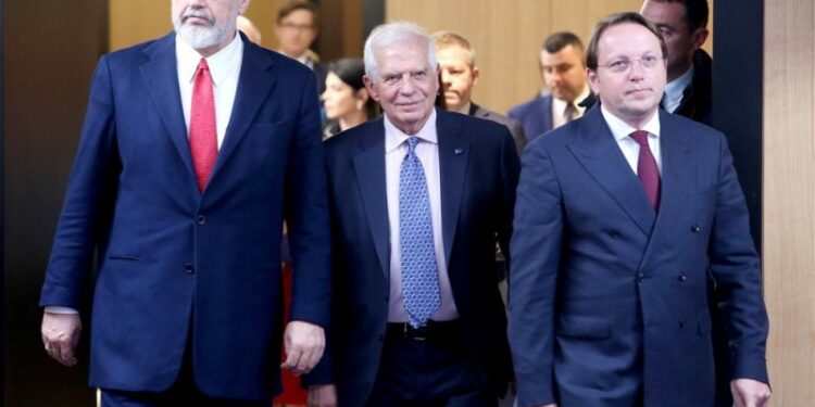 Albania shelves cash-for-passports scheme under EU pressure – EURACTIV