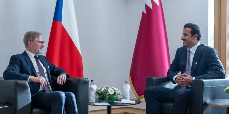 Amir meets Prime Minister of the Czech Republic