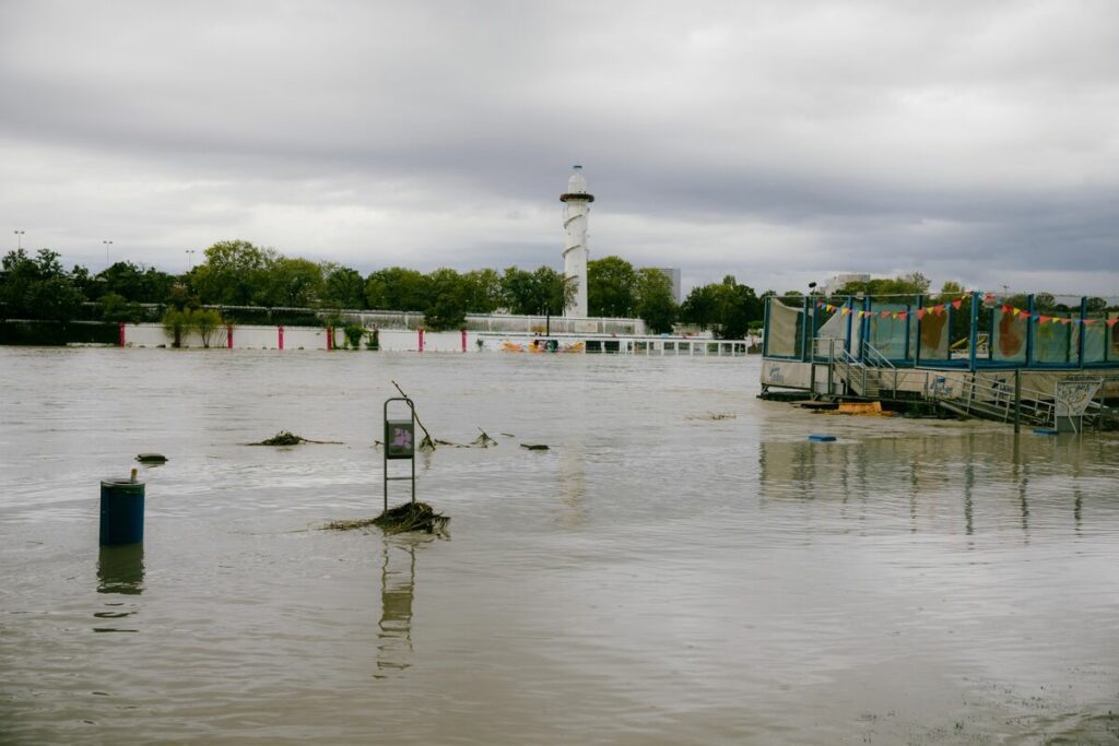 Austria to Miss EU Budget Goal in 2024 on Floods, Weak Economy