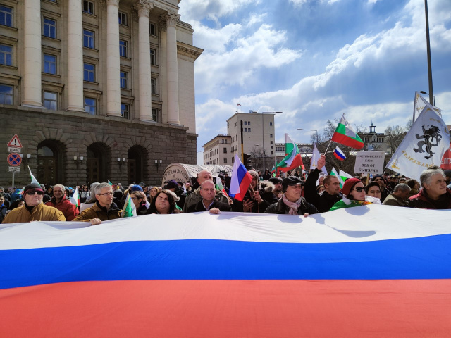 Bulgaria: Austrian Newspaper Warns: Pro-Russian Party