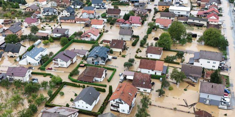 Bosnia hit by heavy floods and landslides, killing at least 16 people | Floods News