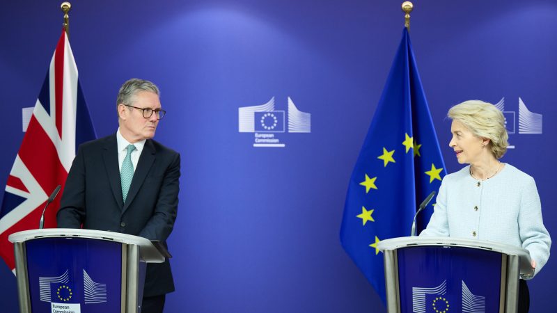 British PM visits Brussels to strengthen EU ties in ‘dangerous times’ – Euractiv