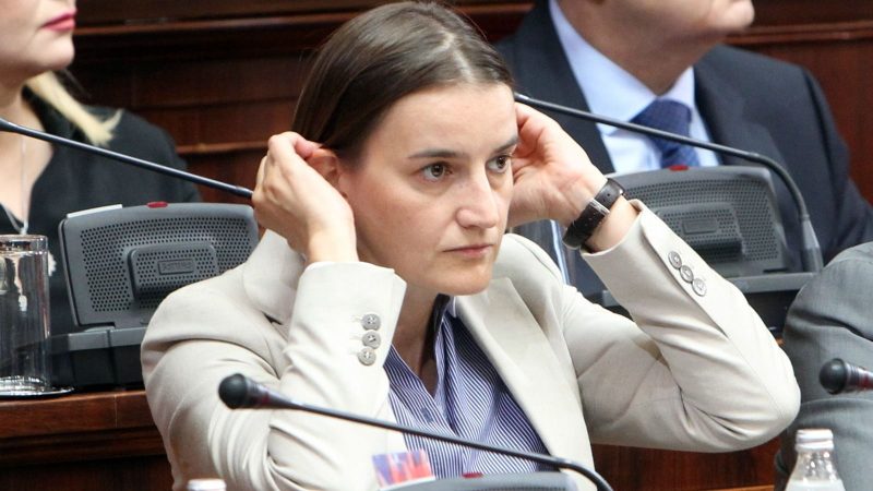 Brnabic: If forced to choose, Serbia would pick EU over Russia - EURACTIV