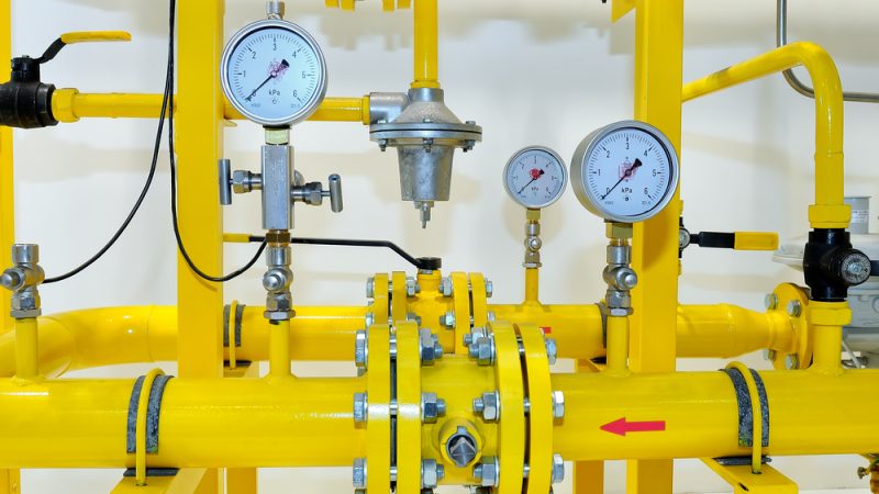 Bulgaria shocks Hungary, Serbia with huge transit fees on Russian gas – Euractiv