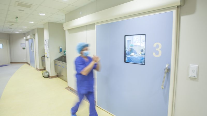 Bulgaria tries saving hospitals from bankruptcy with investment loans – Euractiv