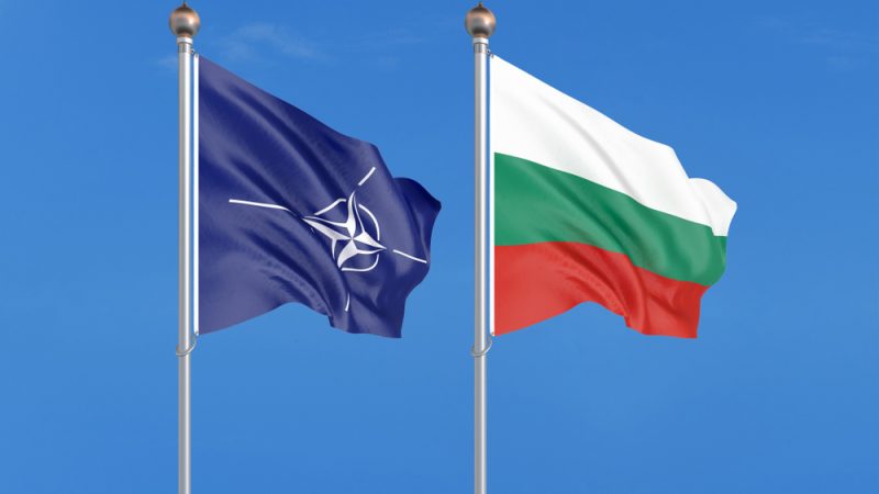 Bulgarians increasingly pro-NATO, EU as support for Russia wanes – Euractiv