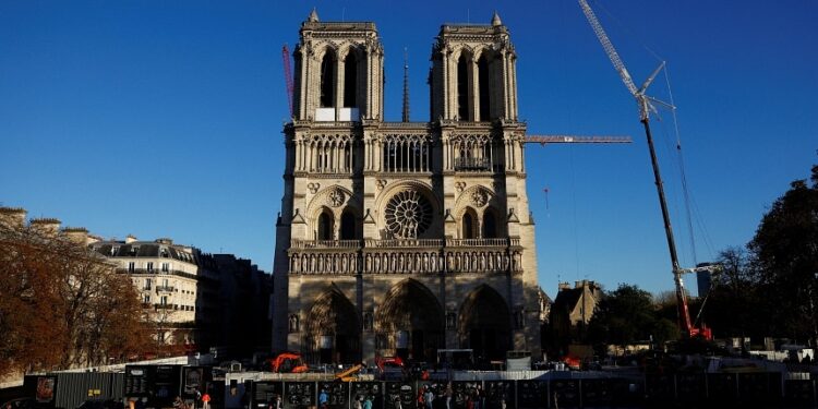 Calls to charge tourists to enter Paris’ Notre Dame cathedral