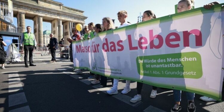 Central Europe: Germany and Hungary March for Life draw crowds - CNE.news