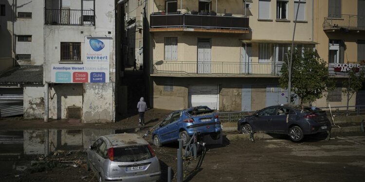 Clear-up operations under way after worst flooding to hit central France in 40 years