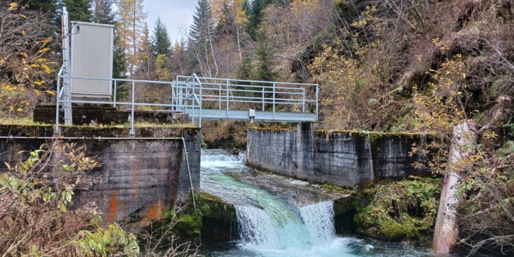 Climate change warms mountain streams across Europe