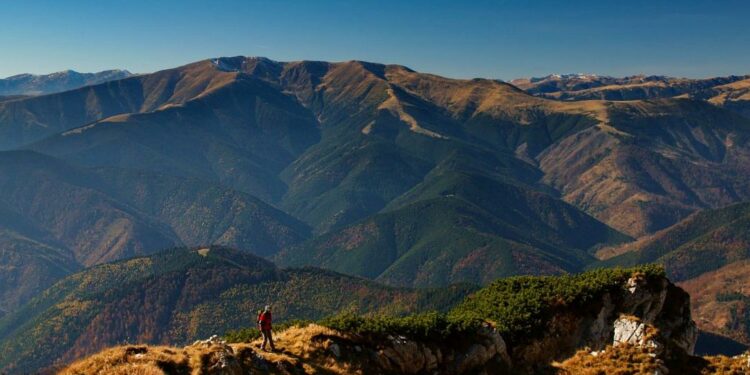 Creation of national park in Romania’s Făgăraș Mountains discussed in National Geographic article