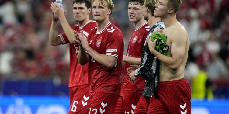 Denmark advances to last 16 at European Championship after 0-0 draw with Serbia