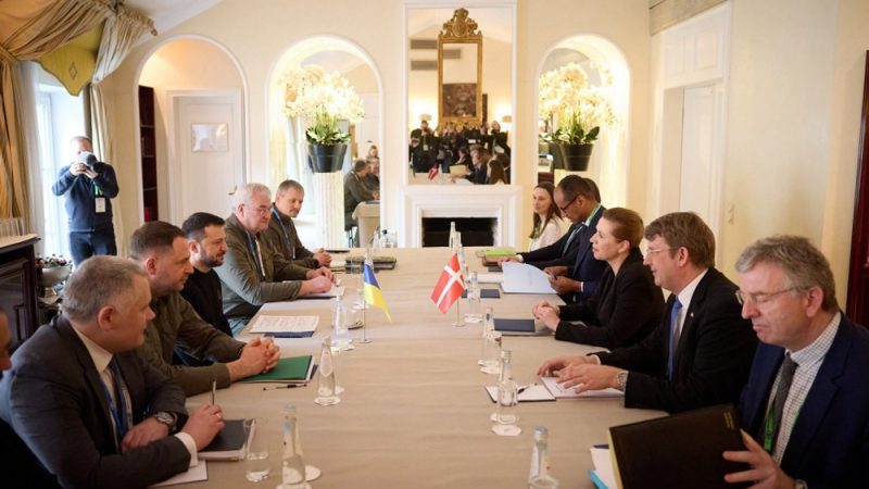 Denmark will send its ‘entire artillery’ to Ukraine - EURACTIV