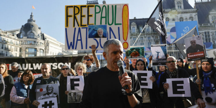 Detained anti-whaling activist Paul Watson requests French nationality