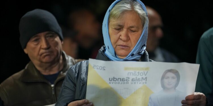 Divided Moldovans prepare to decide on EU membership in crucial referendum