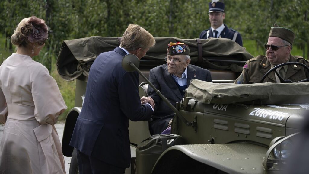 Dutch royals and WWII veterans mark 80th anniversary of Netherlands' liberation