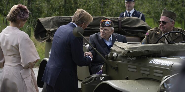 Dutch royals and WWII veterans mark 80th anniversary of Netherlands' liberation