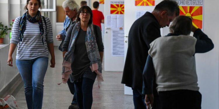 EU and NATO hail Macedonia’s referendum result despite low turnout - EURACTIV