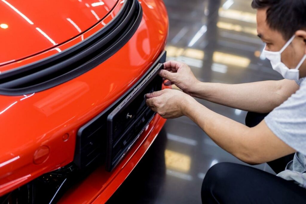 EU hybrid car registrations outpace petrol in September