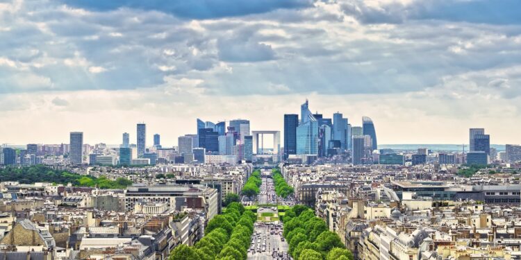 EY attractiveness survey: France is still the champion in Europe!