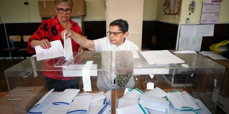 Early elections won’t solve Bulgaria’s political crisis, analysts warn – Euractiv