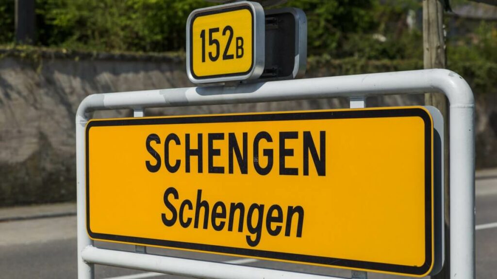 Ending Land Border Controls for Romania & Bulgaria Will Make Schengen Safer & Stronger