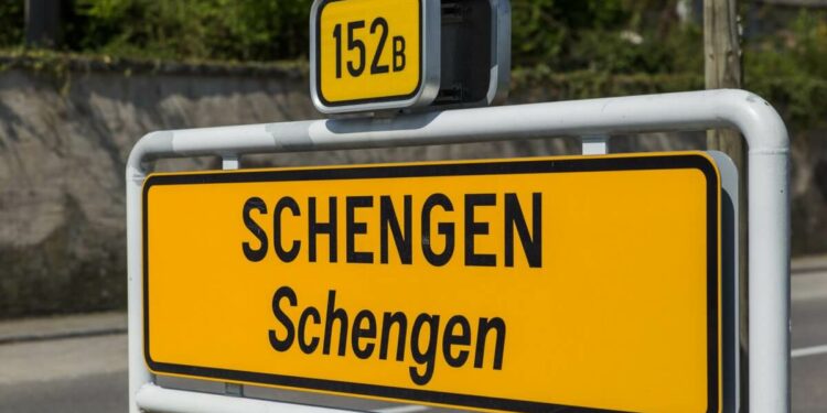 Ending Land Border Controls for Romania & Bulgaria Will Make Schengen Safer & Stronger