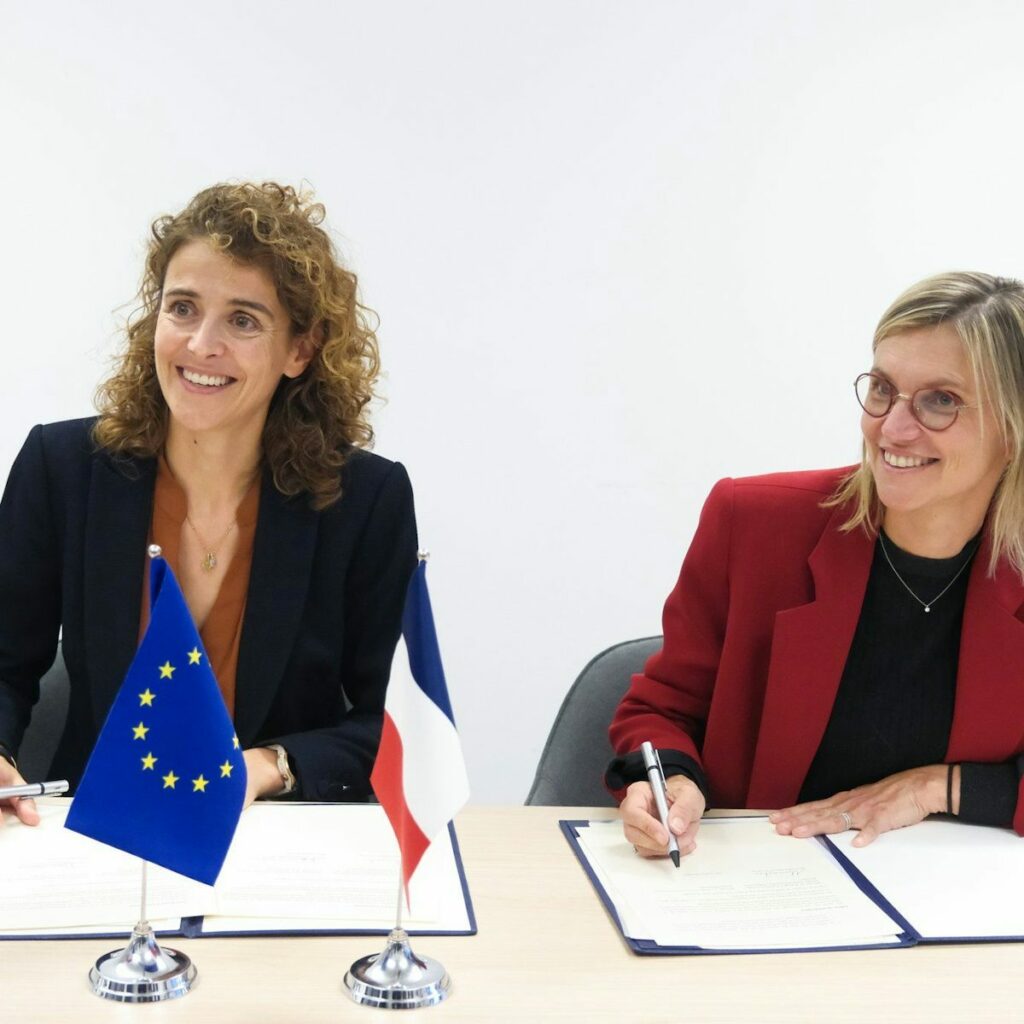 Europe / France And Netherlands In Agreement To Develop New Nuclear Capacity