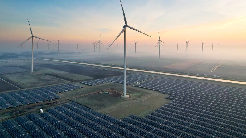 Europe’s green future needs more private investment, urgently – Euractiv