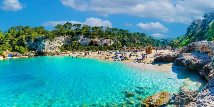 Europe’s top 20 tourist destinations revealed – Spain dominates the list | Travel News | Travel