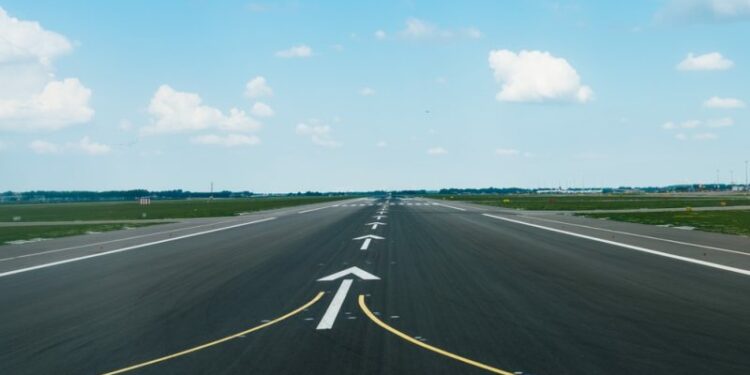 Europe’s unspoken plan to decarbonise aviation – Euractiv