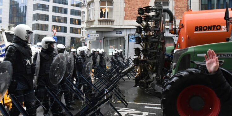 Farmers clash with police near the European Union headquarters | Agriculture News