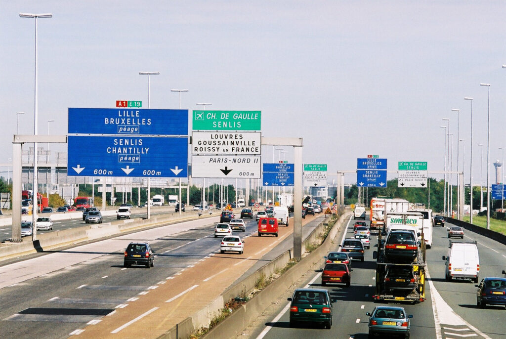 France to fine hauliers for failing to report emissions