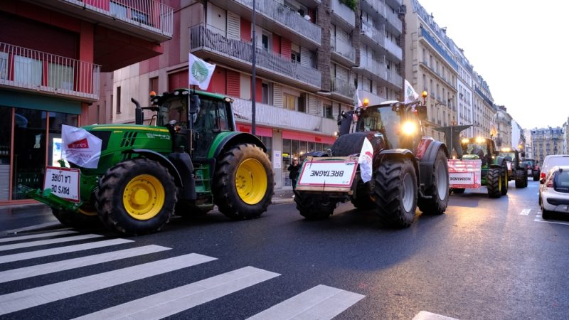 French farmers are back to the streets, accuse government of breaking promises