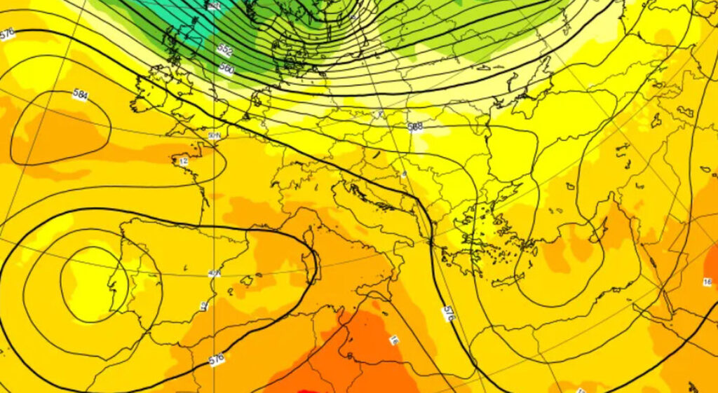 Weather Extremes in Italy: From Anomalous Heat to Imminent Cold