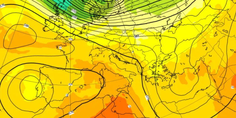 Weather Extremes in Italy: From Anomalous Heat to Imminent Cold