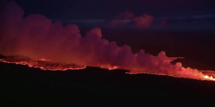 Gas cloud from Iceland volcano eruption reaches Europe