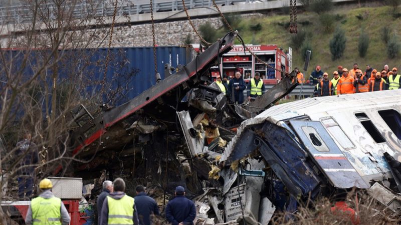 Greece, EU lost in Babel of train safety deals – Euractiv