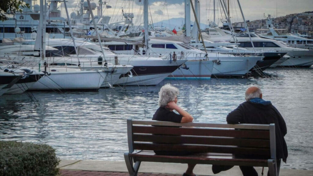 Greece faces aging population crisis, expert warns