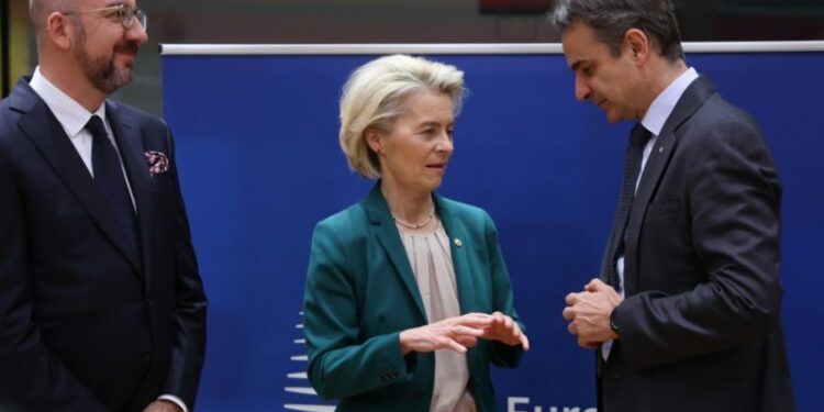 Greece’s Mitsotakis insists has no interest in EU job after June elections - EURACTIV