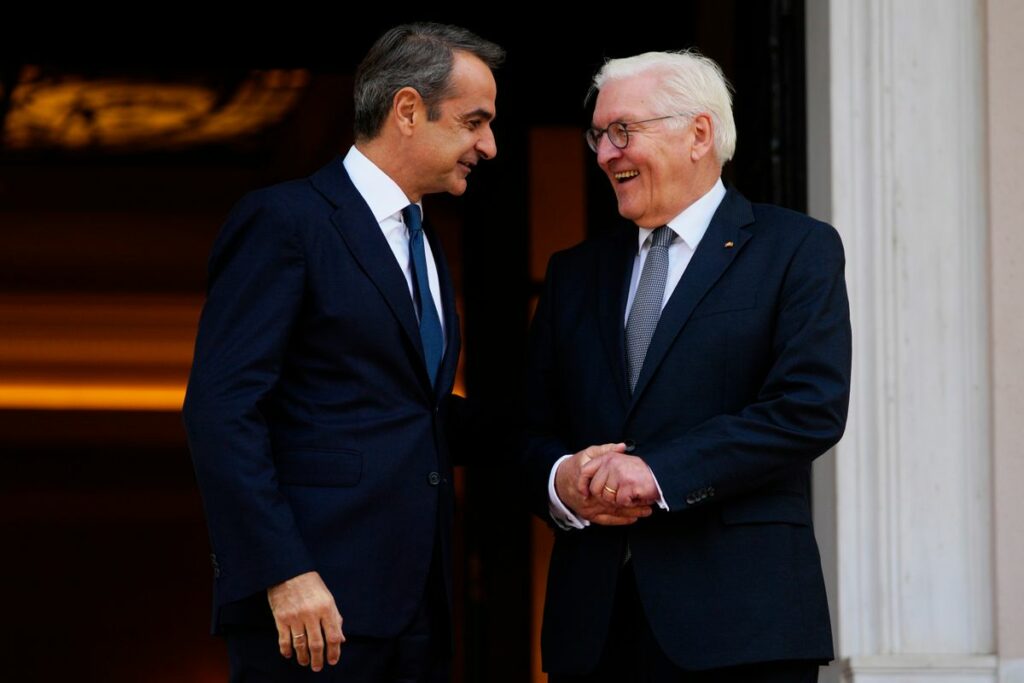 Greek leaders tell German president a WWII reparations claim is very much alive