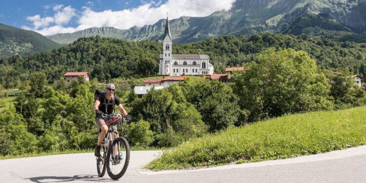 How to cycle Slovenia Green Routes