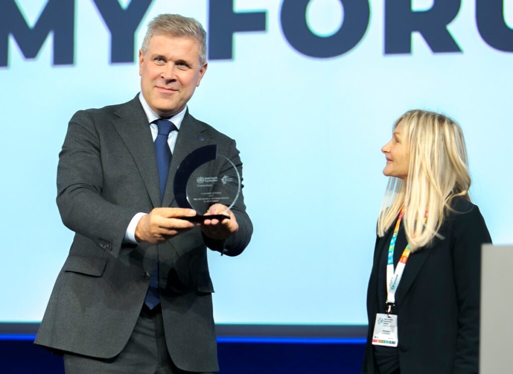 Iceland receives WHO award for leadership in advancing a well-being economy