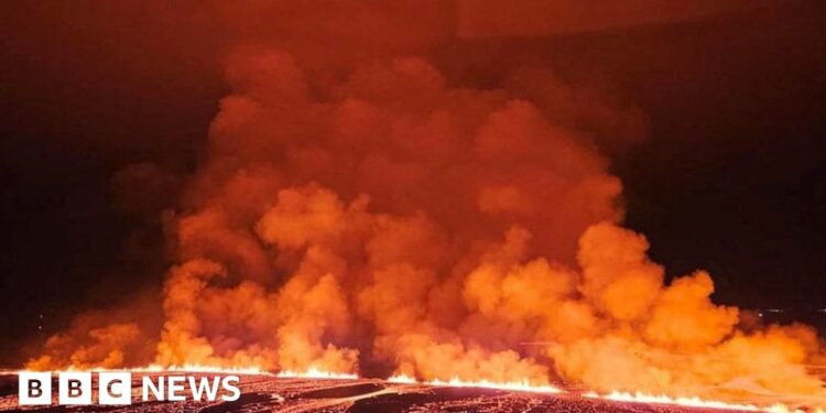 Iceland violent volcanic flare-up triggers state of emergency