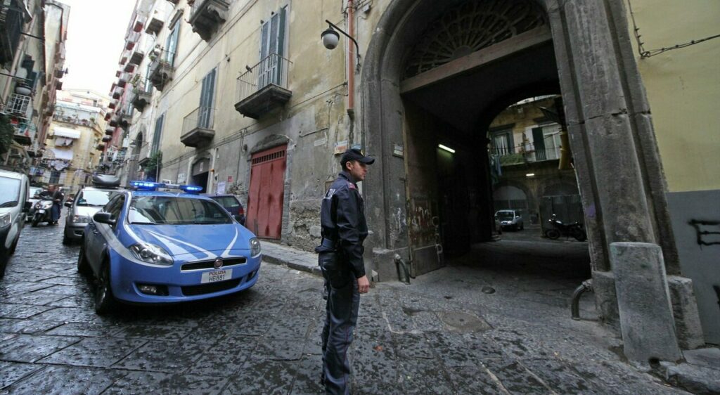 Italian Police Arrest 45-Year-Old Neapolitan on European Warrant